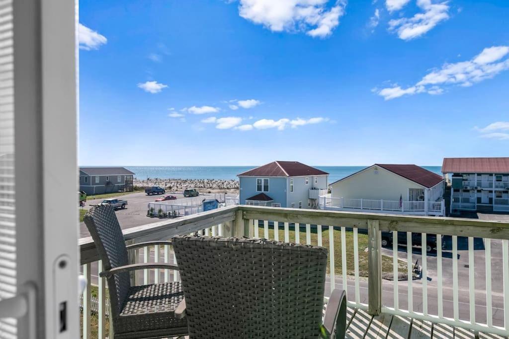 Pool Haven Ocean View Villa Oak Island Eksteriør bilde